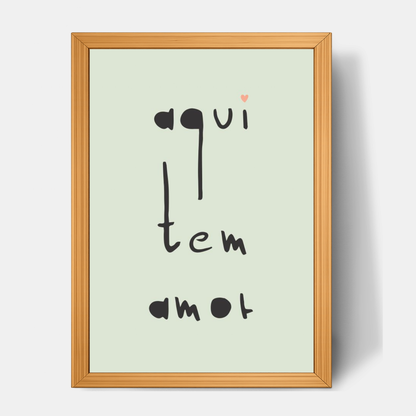 Quadro Infantil Aqui tem Amor