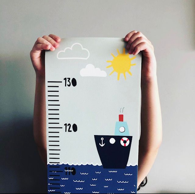 Régua de Crescimento O Barco no Mar